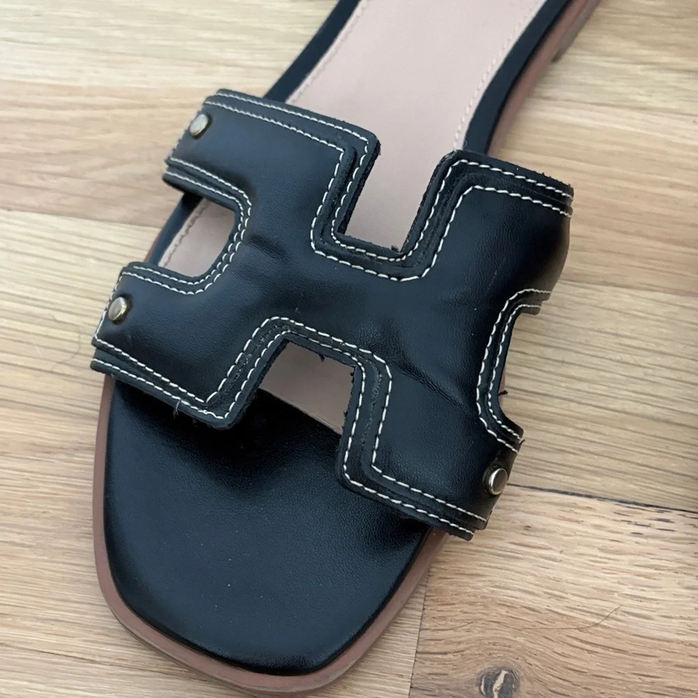 Steven by Steve Madden Black Leather Slide Sandals - Picture 5 of 5